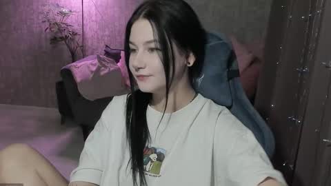 Snapshot of alinegreeeen chatting on 10/06/25, 02:42 Aline Greeeen online show from 10/06/25, 02:42