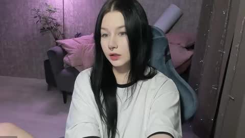Snapshot of alinegreeeen chatting on 10/12/25, 01:21 Aline Greeeen online show from 10/12/25, 01:21