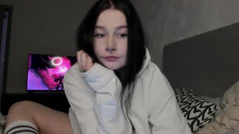 Aline Greeeen online show from 03/18/26, 10:18