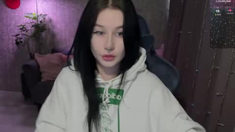 Aline Greeeen online show from 04/10/26, 09:03