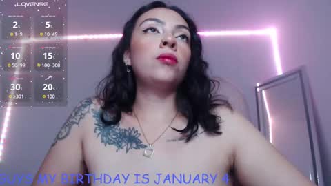 Snapshot of alisa__cain chatting on 01/03/25, 07:49 Alejandra online show from 01/03/25, 07:49
