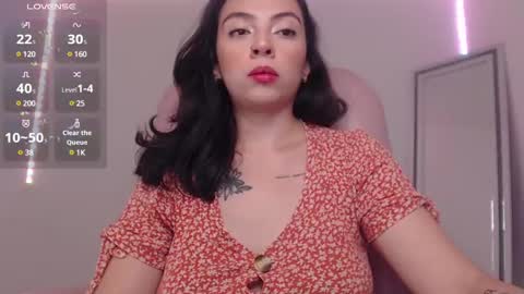 Snapshot of alisa__cain chatting on 03/05/25, 05:50 Alejandra online show from 03/05/25, 05:50