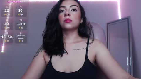 Snapshot of alisa__cain chatting on 03/11/25, 06:00 Alejandra online show from 03/11/25, 06:00