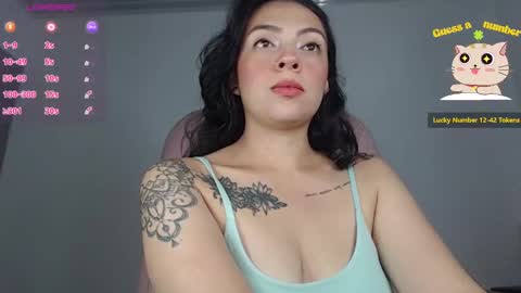 Snapshot of alisa__cain chatting on 09/15/25, 06:46 Alejandra online show from 09/15/25, 06:46