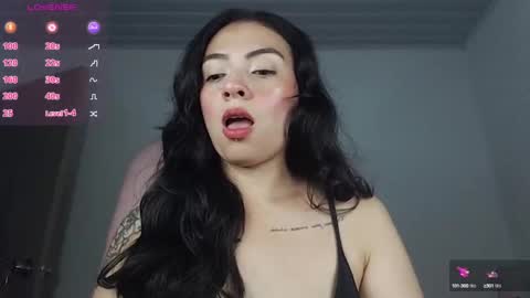 Snapshot of alisa__cain chatting on 10/05/25, 09:07 Alejandra online show from 10/05/25, 09:07