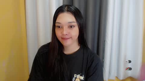 Snapshot of alisa_kiss_ chatting on 12/31/24, 06:48 Shanti xhey online show from 12/31/24, 06:48