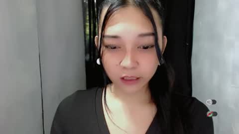 Shanti xhey online show from 11/30/25, 08:07