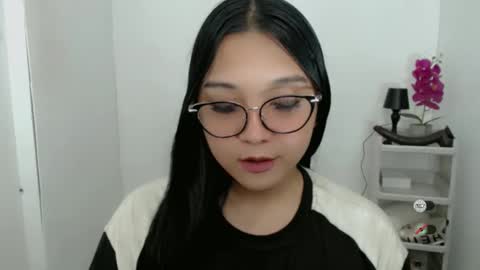 Shanti xhey online show from 04/12/26, 04:12