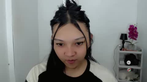 Shanti xhey online show from 04/21/26, 08:01