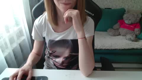 Snapshot of alisarogsx chatting on 05/21/26, 04:36 AlisaRogsx online show from 05/21/26, 04:36
