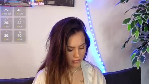 Snapshot of alisawilson_ chatting on 01/13/25, 06:49 Alisa online show from 01/13/25, 06:49