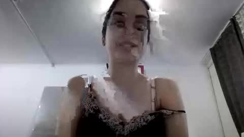 Snapshot of alisaxcristal chatting on 04/25/26, 03:09 AlisaXCristal online show from 04/25/26, 03:09