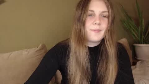 alisaxxxshy online show from 11/10/25, 10:42