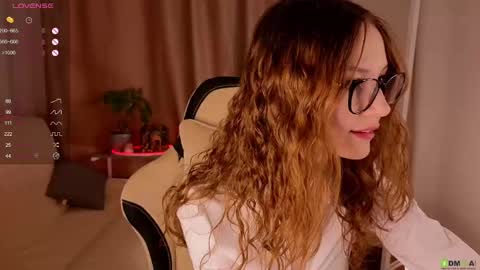 Snapshot of alisevine chatting on 01/28/25, 05:14 Alisa online show from 01/28/25, 05:14