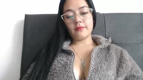 alisha_9997 online show from 04/14/26, 02:34