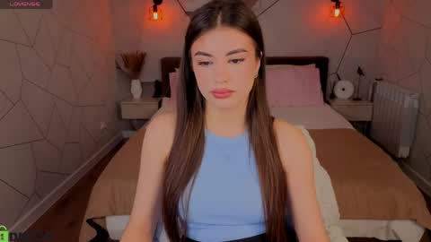 Alisha online show from 04/17/26, 09:23