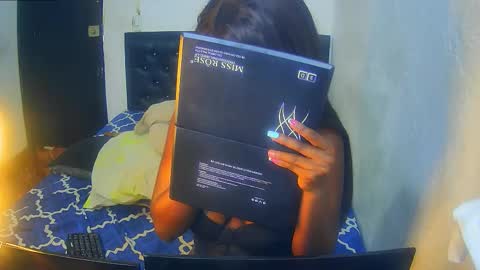 alisha_boes online show from 09/08/25, 06:40