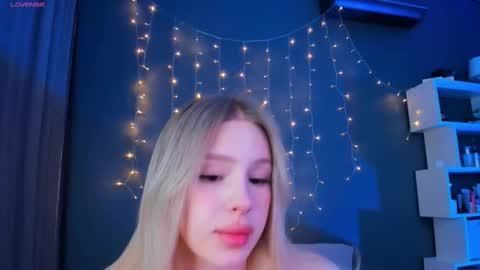 Snapshot of alishaaneta chatting on 03/02/25, 09:54 Alisha online show from 03/02/25, 09:54