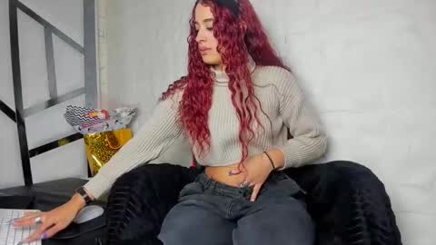 alishaevans_rs online show from 02/14/26, 08:16