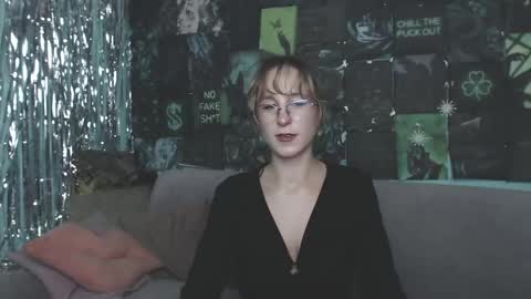 alishakelly online show from 11/01/25, 02:08