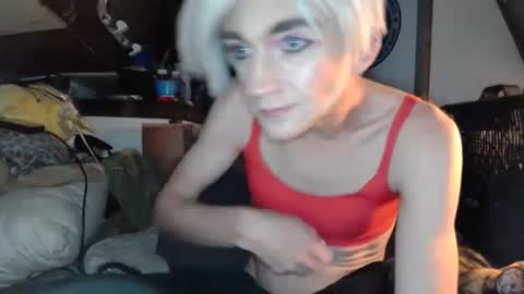 Snapshot of alishaluv chatting on 01/15/25, 10:49 Alisha online show from 01/15/25, 10:49