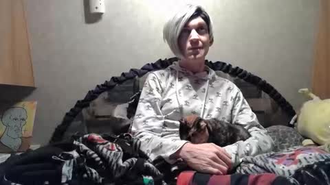 Alisha online show from 12/03/25, 02:19