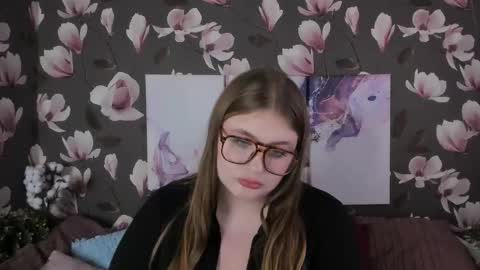 Snapshot of alishamorel chatting on 10/30/25, 05:46 alishamorel online show from 10/30/25, 05:46