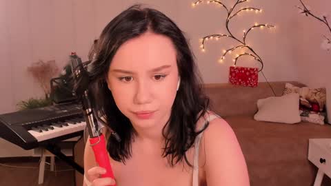 Snapshot of alisia_mars chatting on 01/06/25, 05:41 Alisia online show from 01/06/25, 05:41