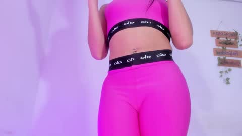 Alisia online show from 11/30/25, 09:02