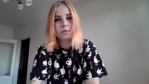 Alisa online show from 09/20/25, 08:48