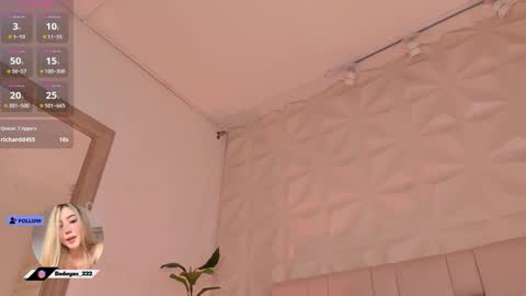 Snapshot of alison222_ chatting on 12/26/24, 10:52 A L I S O N online show from 12/26/24, 10:52
