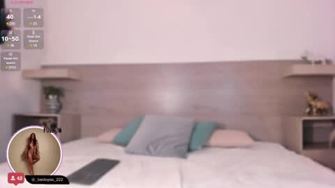 Snapshot of alison222_ chatting on 03/03/25, 07:49 A L I S O N online show from 03/03/25, 07:49