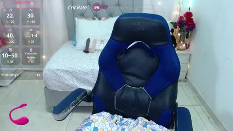 Snapshot of alison_girl22 chatting on 03/04/25, 12:07 Alison online show from 03/04/25, 12:07
