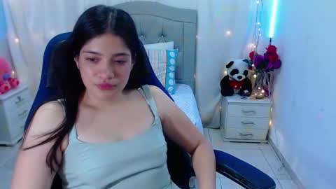Snapshot of alison_girl22 chatting on 03/10/25, 08:56 Alison online show from 03/10/25, 08:56