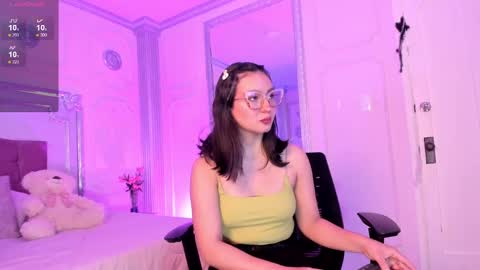 Alison Fishert online show from 10/17/25, 01:03