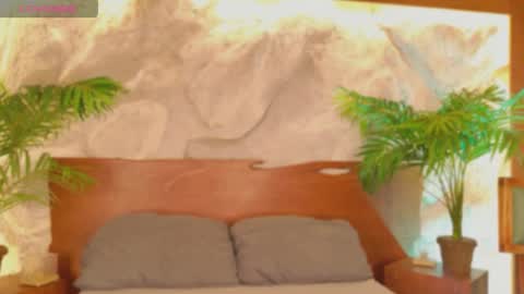 Alison Moon  online show from 04/12/26, 05:29