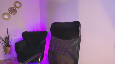  ALISS  online show from 04/23/26, 05:37