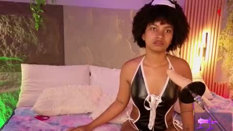 Mia online show from 01/11/26, 08:14