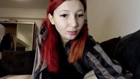 Snapshot of alissa_kiss_ chatting on 10/05/25, 05:11 alissa_kiss_ online show from 10/05/25, 05:11