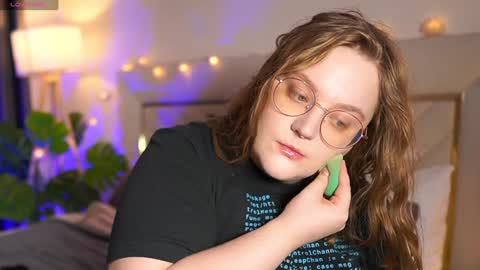 Snapshot of alissa_styles chatting on 12/05/24, 12:44 Alissa online show from 12/05/24, 12:44