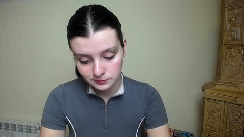 Snapshot of alissaflower_ chatting on 12/02/24, 12:29 Alissa online show from 12/02/24, 12:29