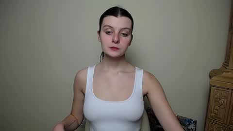 Snapshot of alissaflower_ chatting on 12/14/24, 08:23 Alissa online show from 12/14/24, 08:23