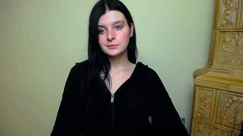 Snapshot of alissaflower_ chatting on 12/20/24, 04:46 Alissa online show from 12/20/24, 04:46