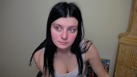 Snapshot of alissaflower_ chatting on 01/18/25, 10:39 Alissa online show from 01/18/25, 10:39