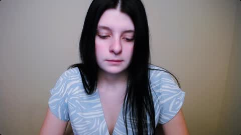 Snapshot of alissaflower_ chatting on 01/29/25, 10:16 Alissa online show from 01/29/25, 10:16