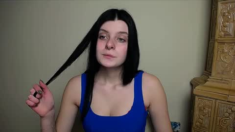 Snapshot of alissaflower_ chatting on 01/31/25, 01:12 Alissa online show from 01/31/25, 01:12