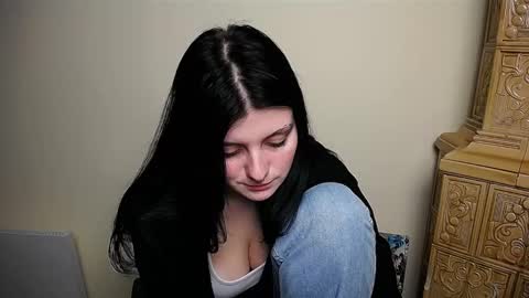 Snapshot of alissaflower_ chatting on 02/18/25, 05:10 Alissa online show from 02/18/25, 05:10