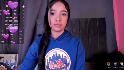 Mara  Isabel online show from 01/03/25, 09:36