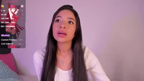 Mara  Isabel online show from 12/18/25, 10:38