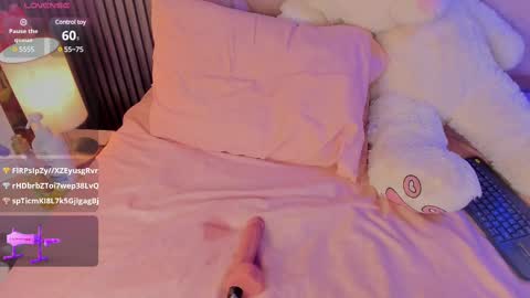 Snapshot of alisse_miller chatting on 02/13/25, 07:13 Alisse Miller online show from 02/13/25, 07:13